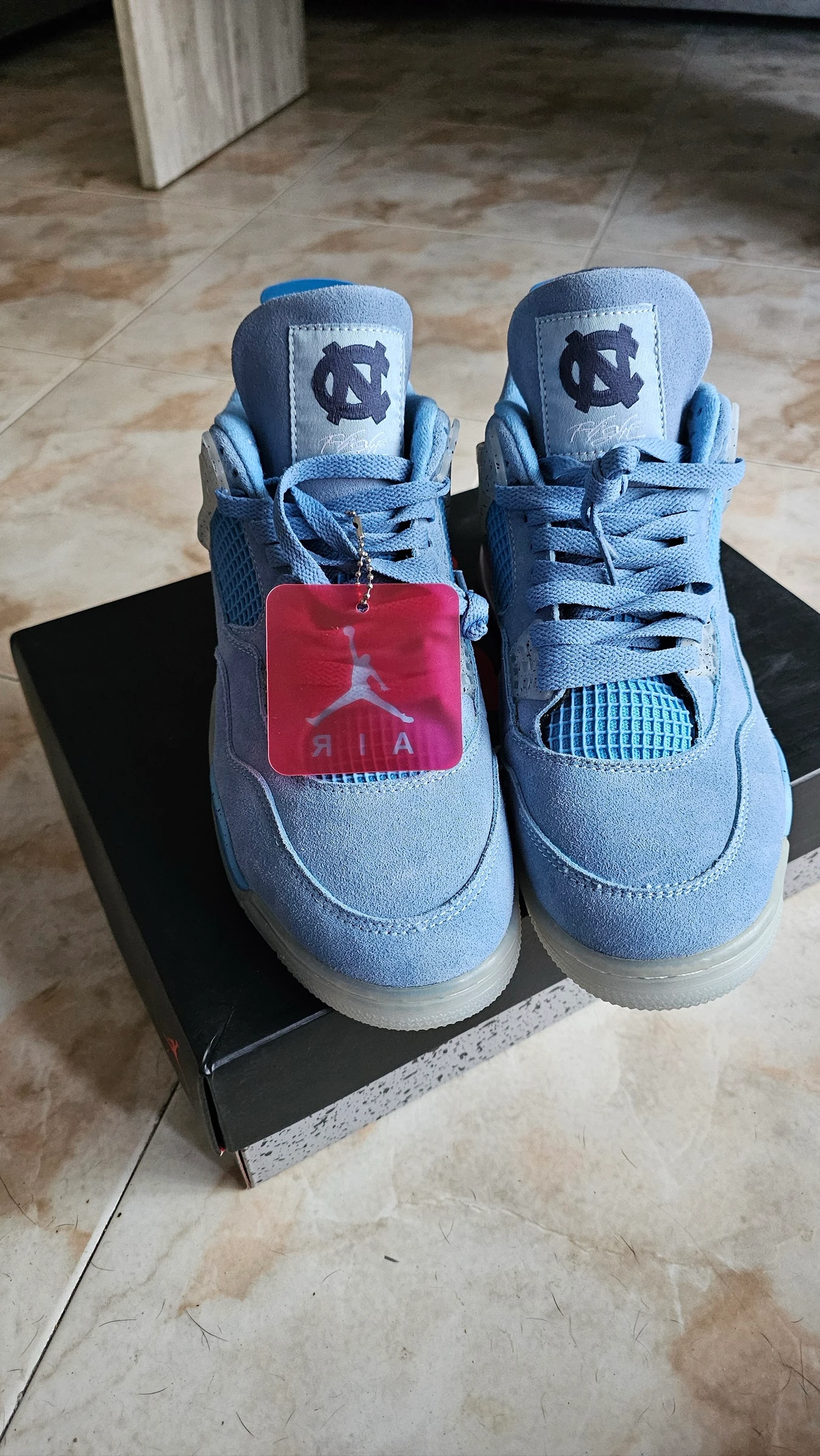 Jordan 4 Retro University Blue – photo 3